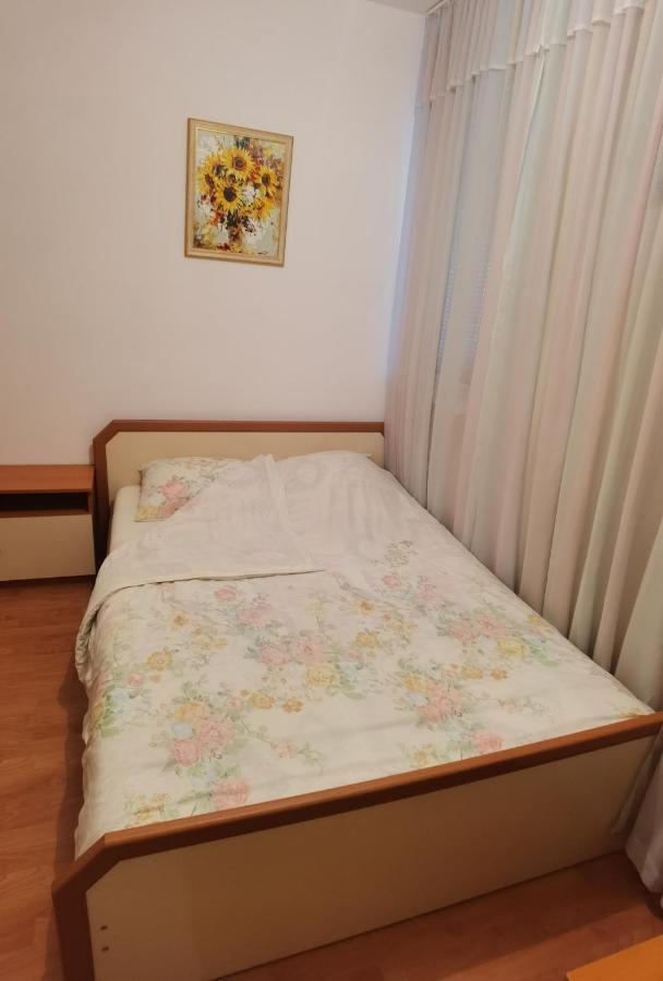 Гарсониера Ул"Света Троица" 174 Στάρα Ζαγόρα Εξωτερικό φωτογραφία